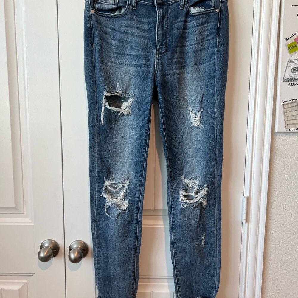 Judy Blue Ripped Ankle Jeans in Classic Blue